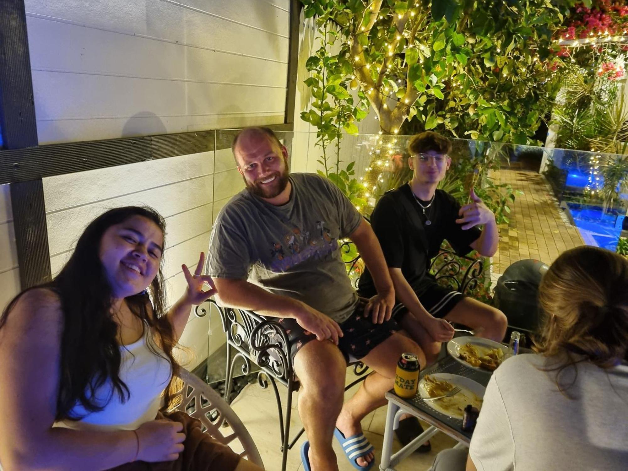 Homestyle Hostel - 18-36Yrs Caloundra Bagian luar foto